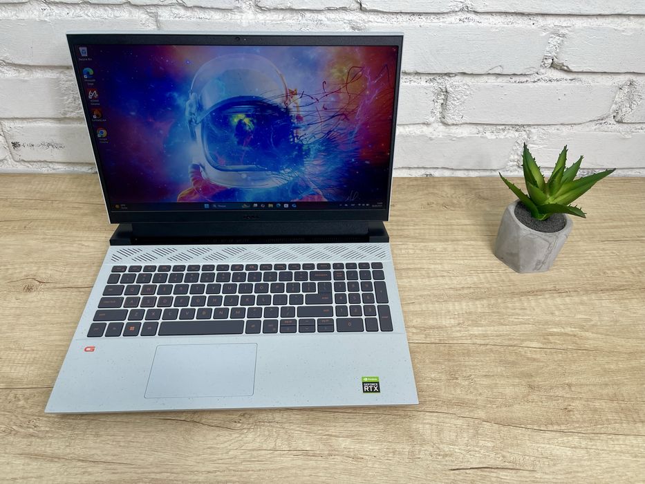 Ігровий ноутбук Dell G15 5525 Ryzen 5 6600H RTX 3050 16/512