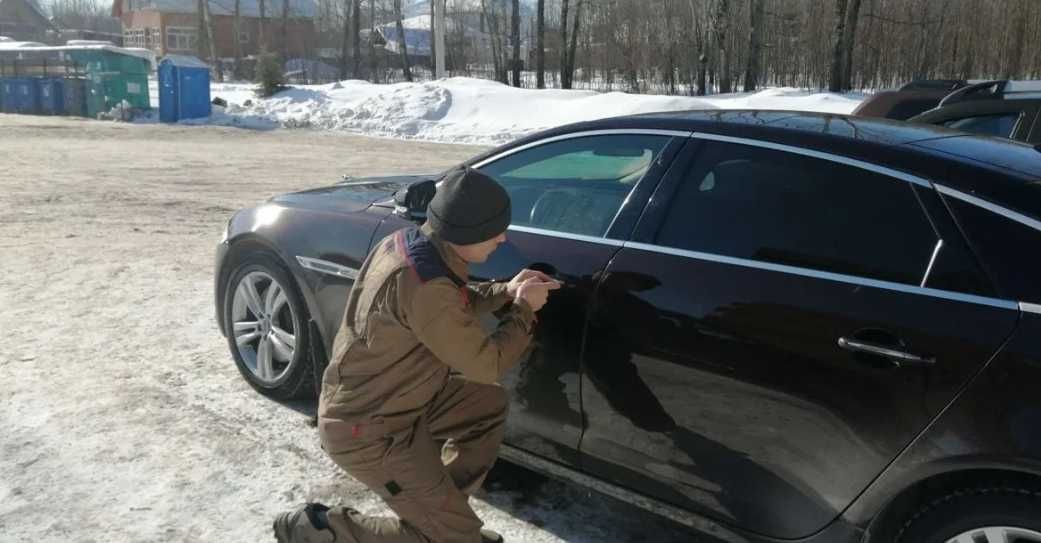 Вскрыть автомобиль. Открытие авто в Запорожье без повреждений.