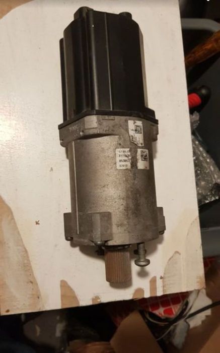 Продам моторчик рульової рейки Mercedes-Benz W205