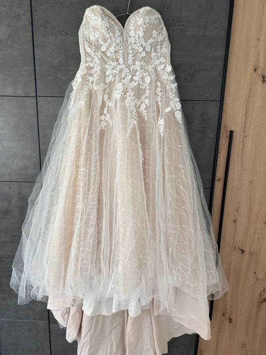 Suknia ślubna gorestowa