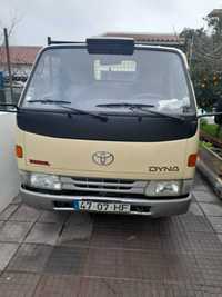 Toyota dyna 150 usada