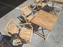 Cadeira e mesa em Bambu