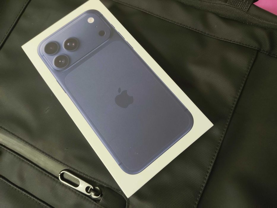 iPhone 17 pro Max 256gb  Deep Blue