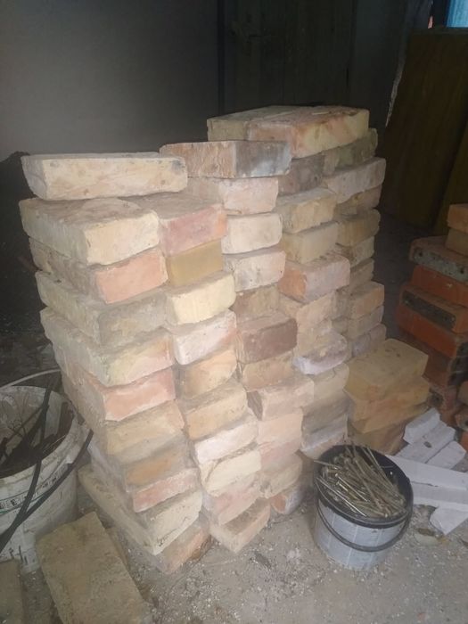 Sprzedam cegłę rozbiórkową ręcznie formowaną