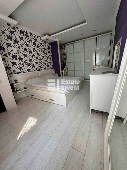 Продам 3 кв Холодная гора, метро 15 мин