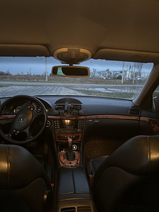 Продам Мерседес w211