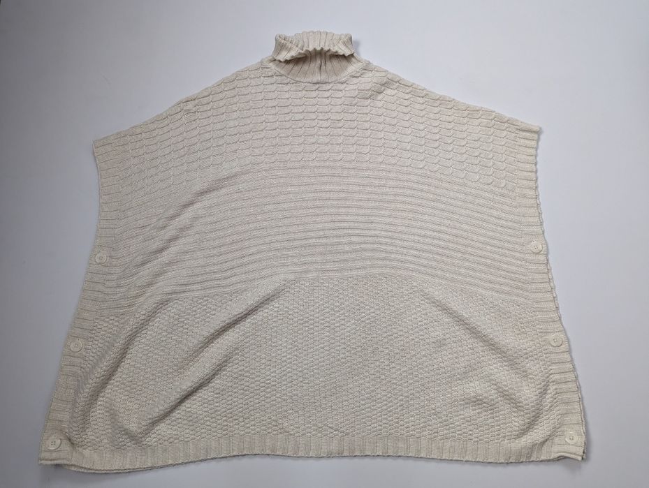 Kremowe ponczo peleryna z golfem gruby splot z wełną H&M M 38 oversize