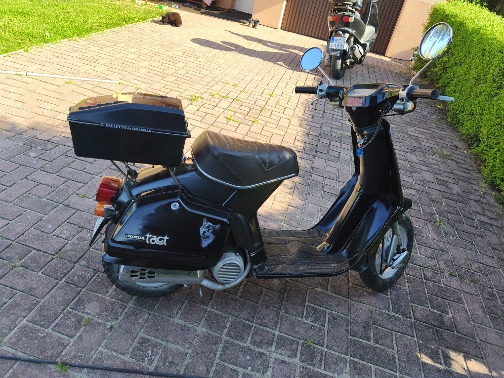 Honda tact  ab07