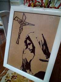 Quadro com imagem de nossa Senhora pirogravado