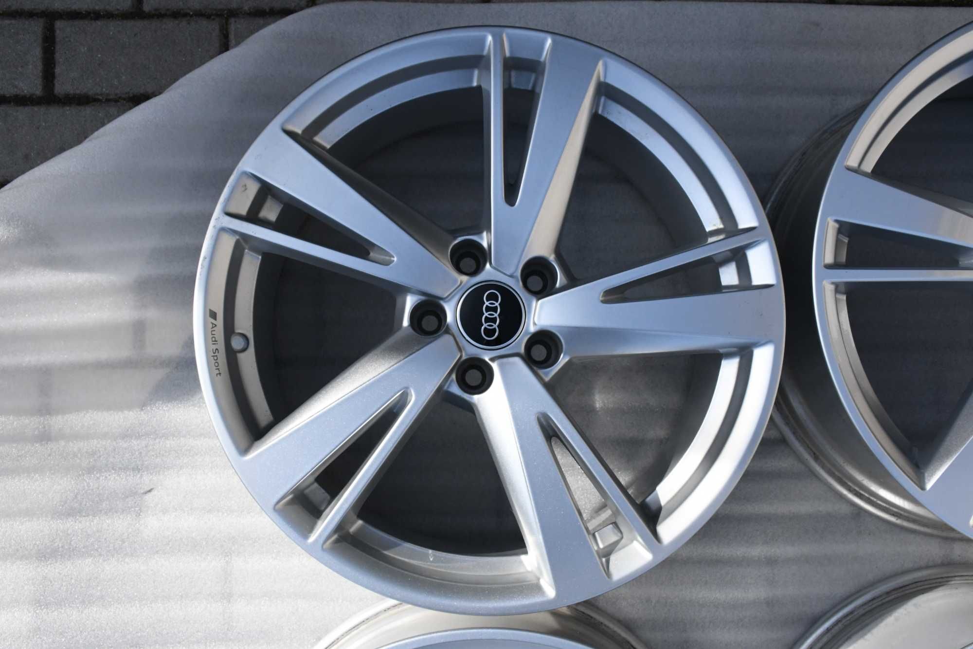 Felgi Audi A3 S3 19 8P0 8V0 8Y0 Audi Sport 8Jx19 ET49