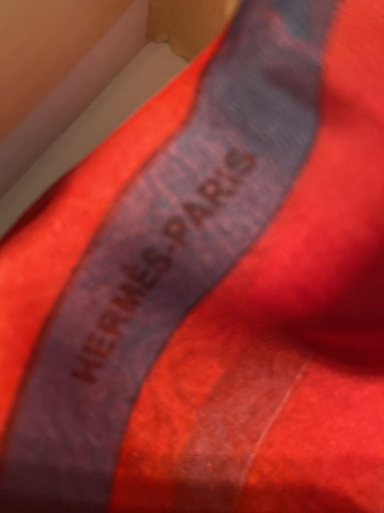 Apaszka jedwabna firmy Hermes