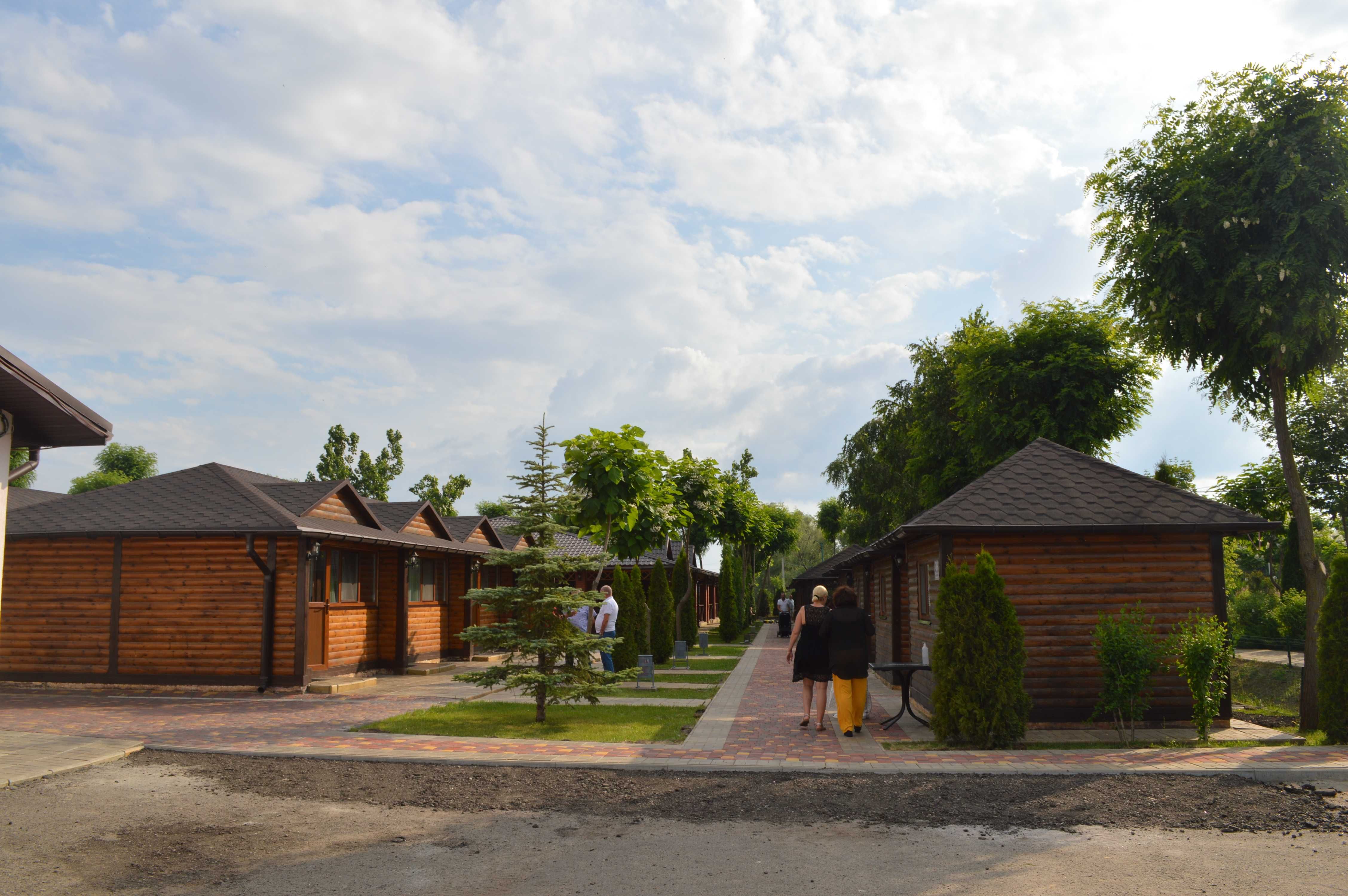 Ресторан. Комплекс. Гостинница. Киев -1.7км. 3500квм. 2 Га земли.