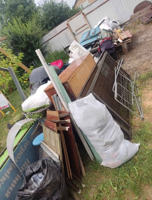 Вивіз Будівельного Сміття Мотлоху листя гілля