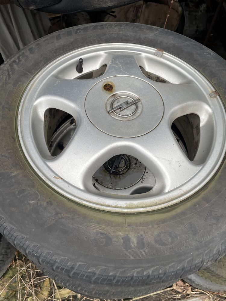 Zestaw Alufelg Opel Vectra B 15 cali 4 sztuki