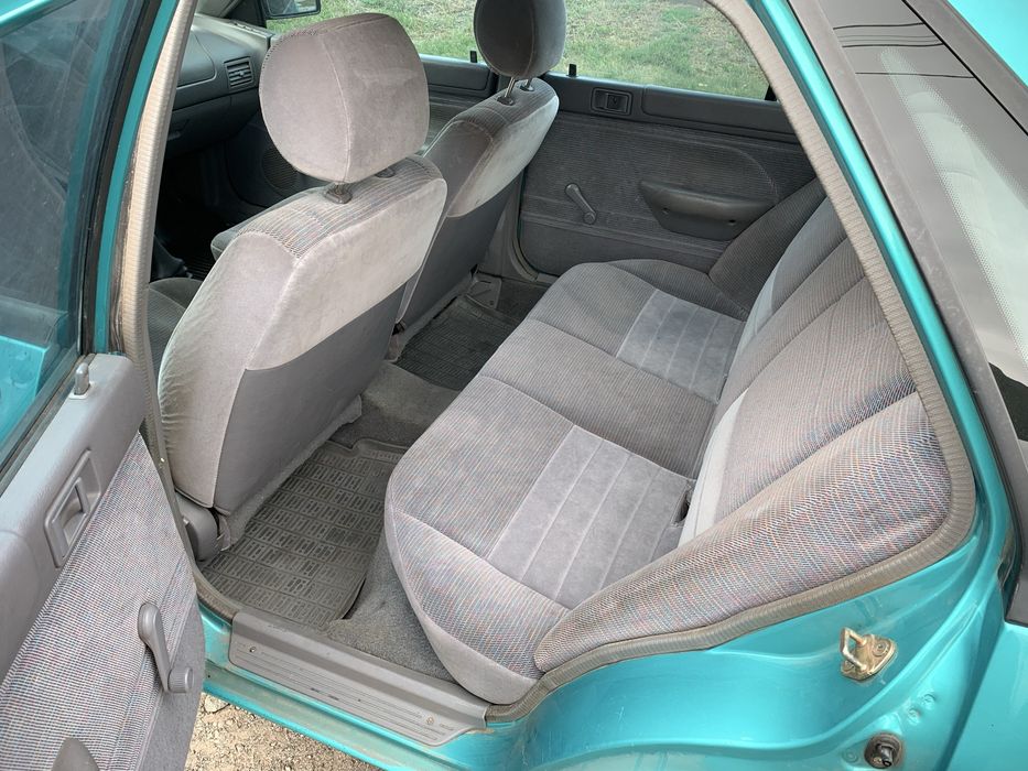 Форд Ескорт LX 1.9 бензин