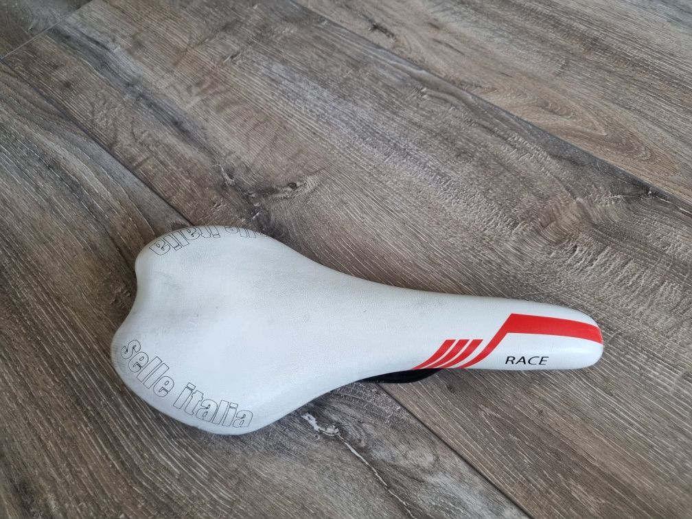 Siodełko rowerowe Selle Italia Race