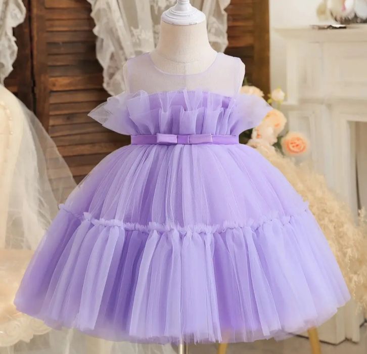 Плаття на дівчинку