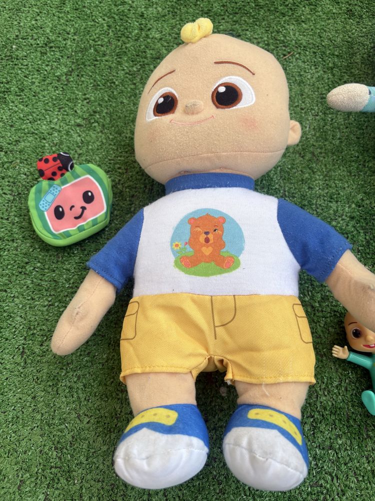 Cocomelon Peluches