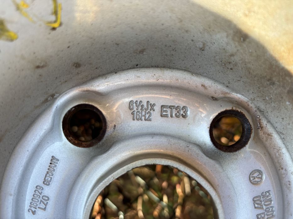 Koła zimowe vw tiguan 215/65 r16 et33