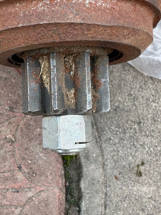 Стартер на двигун мерс комбайн