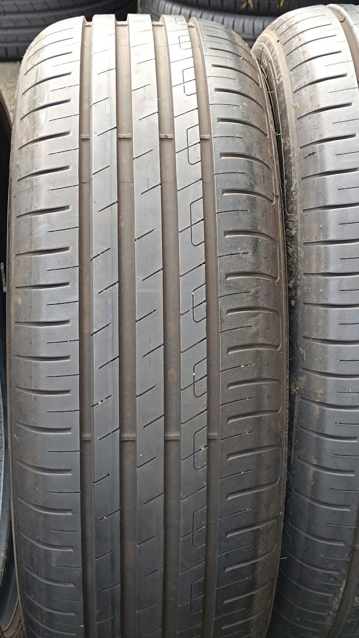 205/55R17 91V Goodyear EfficientGrip Performance