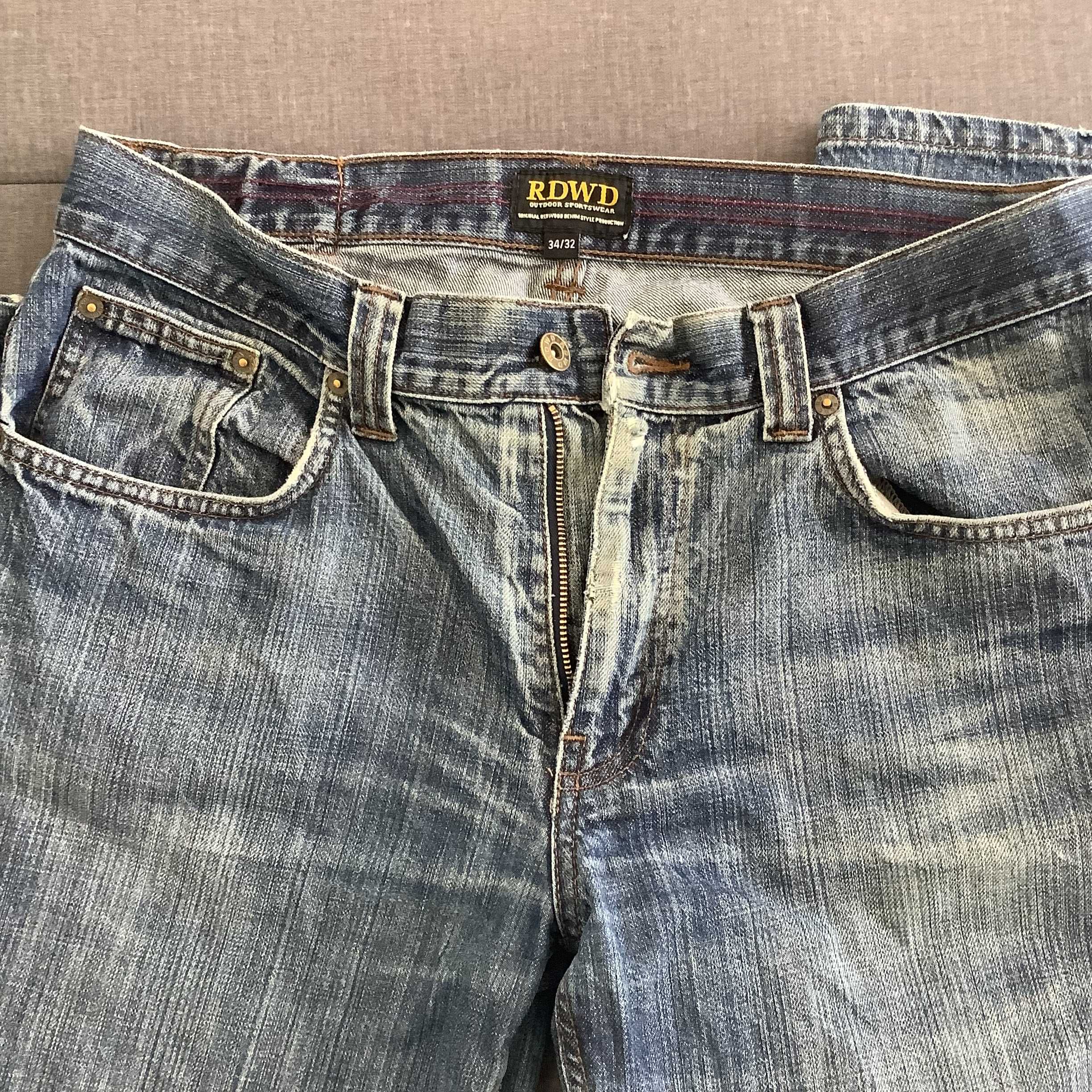 Spodnie męskie jeans 34/32 z wyprzedaży w USA