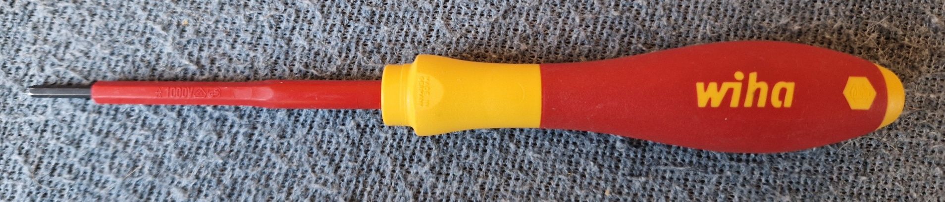 wkrętak imbusowy izolowany 1000V - WIHA - 2.5 x 75 mm  323N