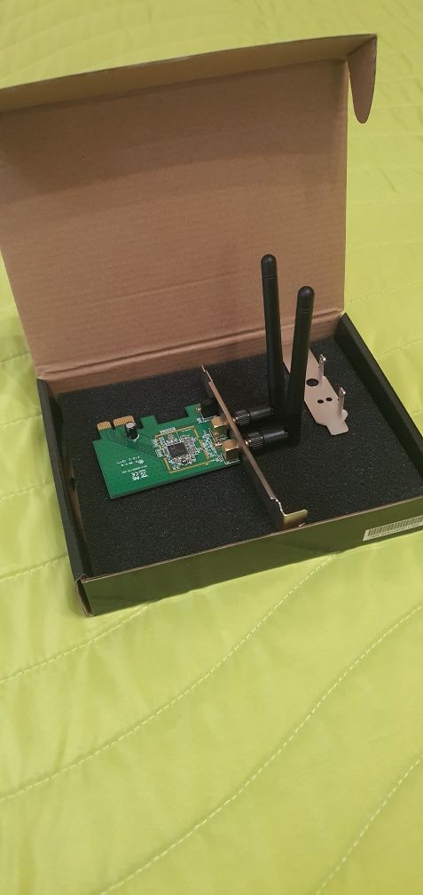 Placa WiFi Asus PCE N15 PCIe.
Motive de venda troca de motherboa
