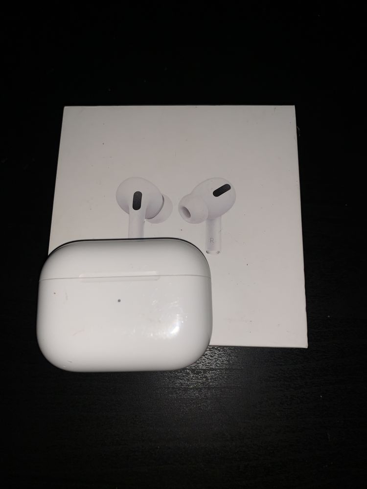 Apple AirPods Pro em ótimo estado