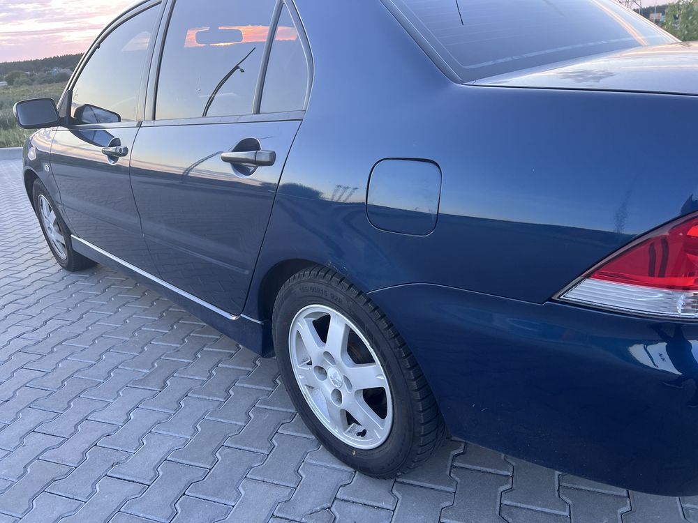 Mitsubishi lancer 9