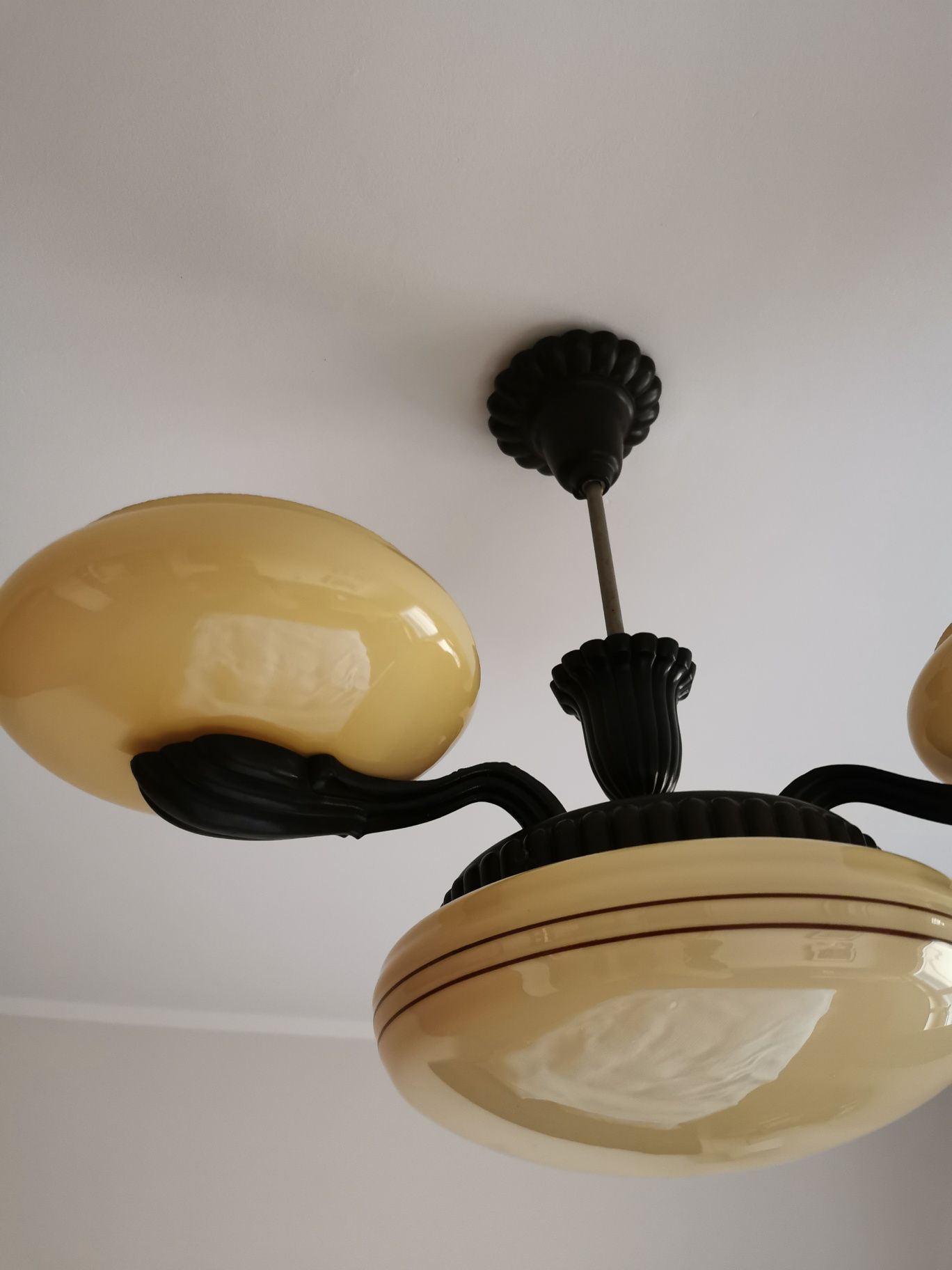 Przedwojenna lampa wisząca (art deco)