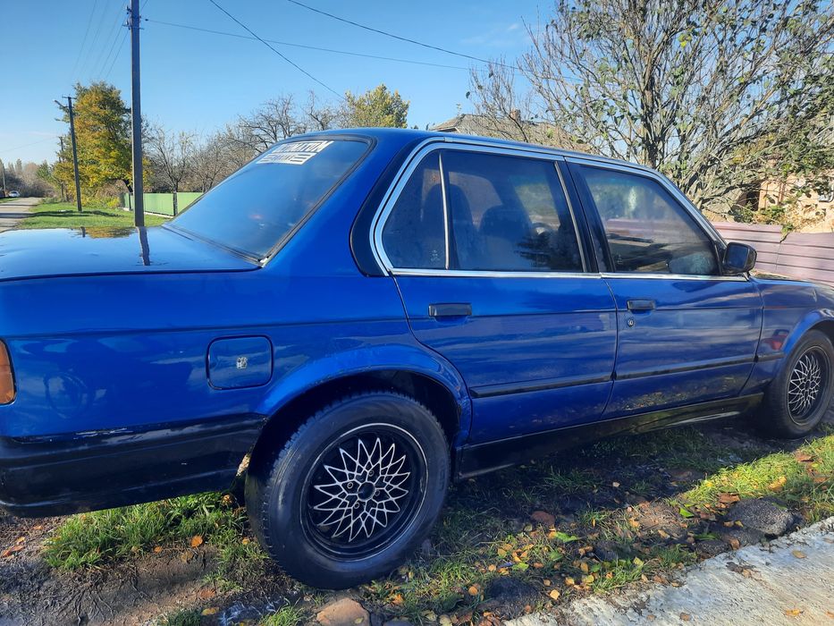 BMW E30 1.8 газ бензин