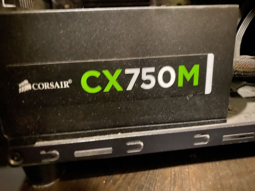 Komputer stacjonarny i7-4970K, GTX970, 16Gb RAM, SSD 128Gb