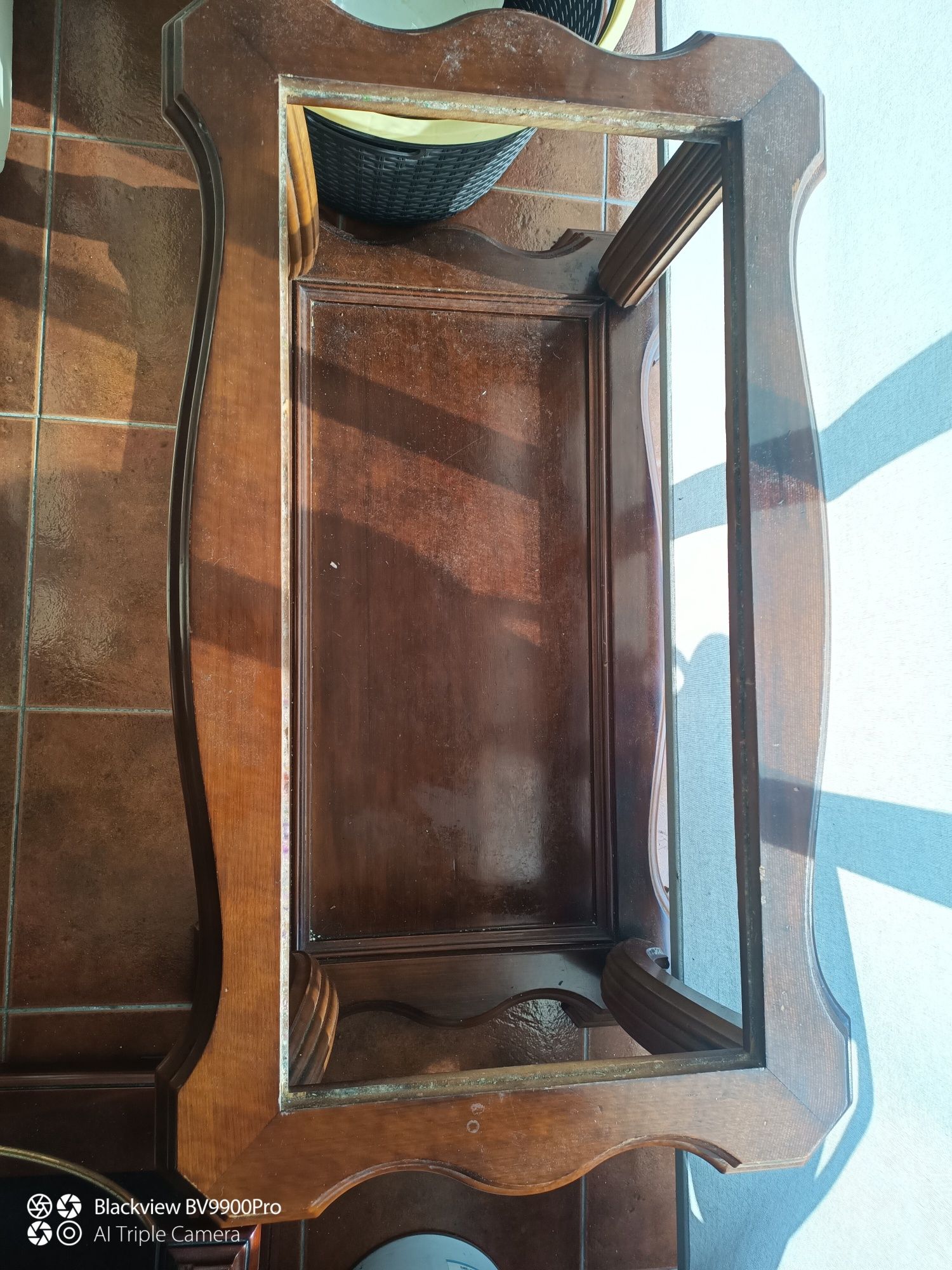 Tenho esta estrutura de mesa em bom estado sem tampo