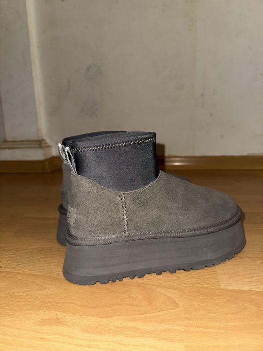 Ugg mini dipper