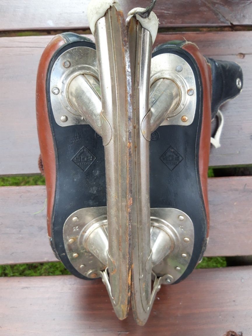 Łyżwy z lat 60 - 70 PRL
