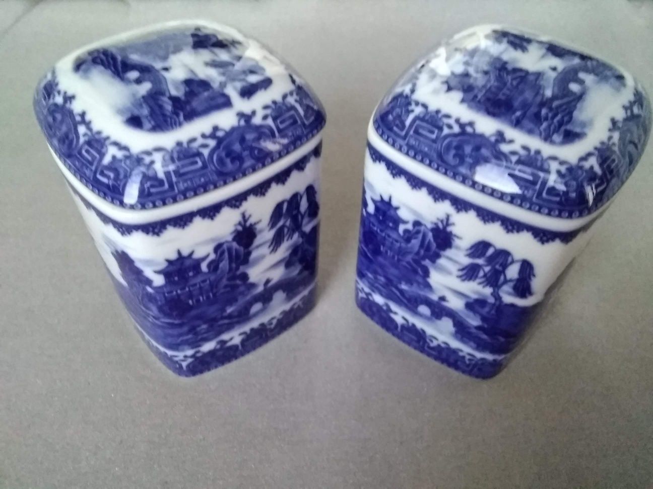 Caixas em porcelana da China Azul