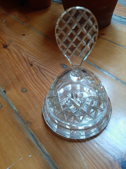 Manteigueira em Vidro trabalhado