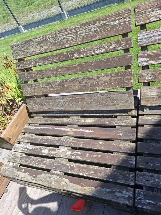 Siedzenia z palet do ogrodu na taras