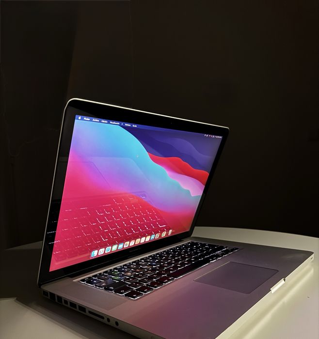 Macbook pro 6.2, 15.4”
