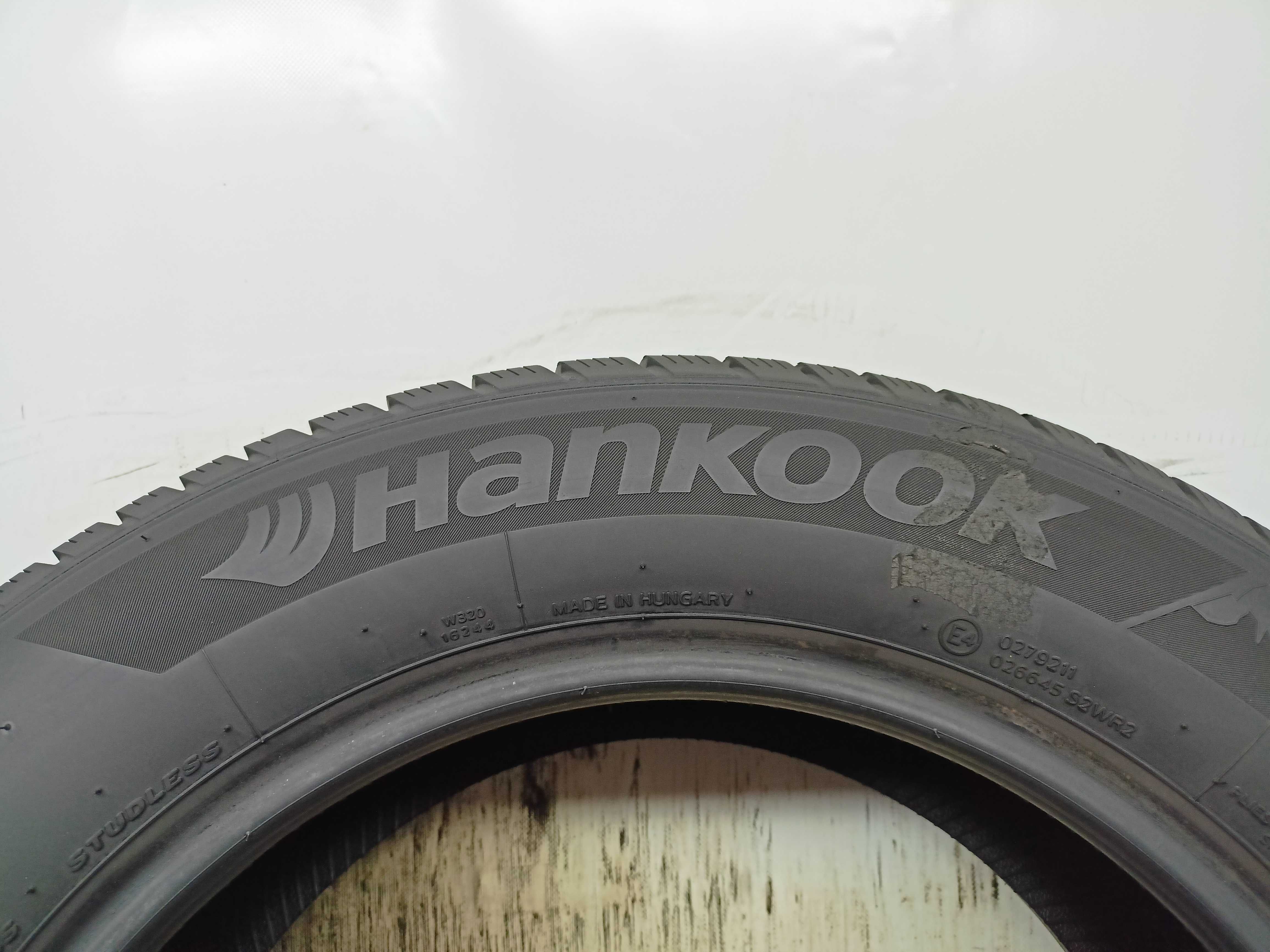 Hankook Winter Icept Evo2 225/60/17 2018rok 99H 2x5,8 2x4,2mm (390)