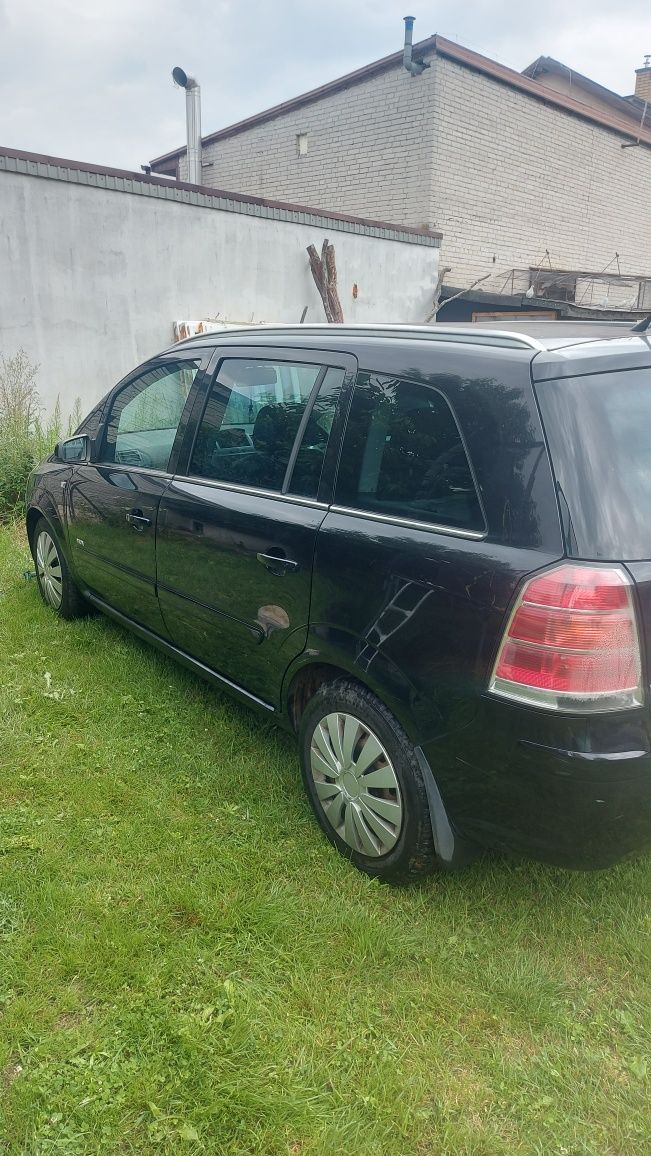 Opel Zafira 1.9 cdti anglik