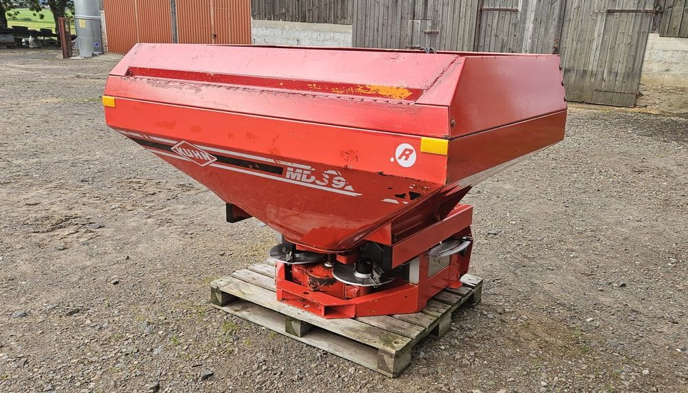 Rozsiewacz nawozów KUHN MDS 921 (Amazone, Rauch)