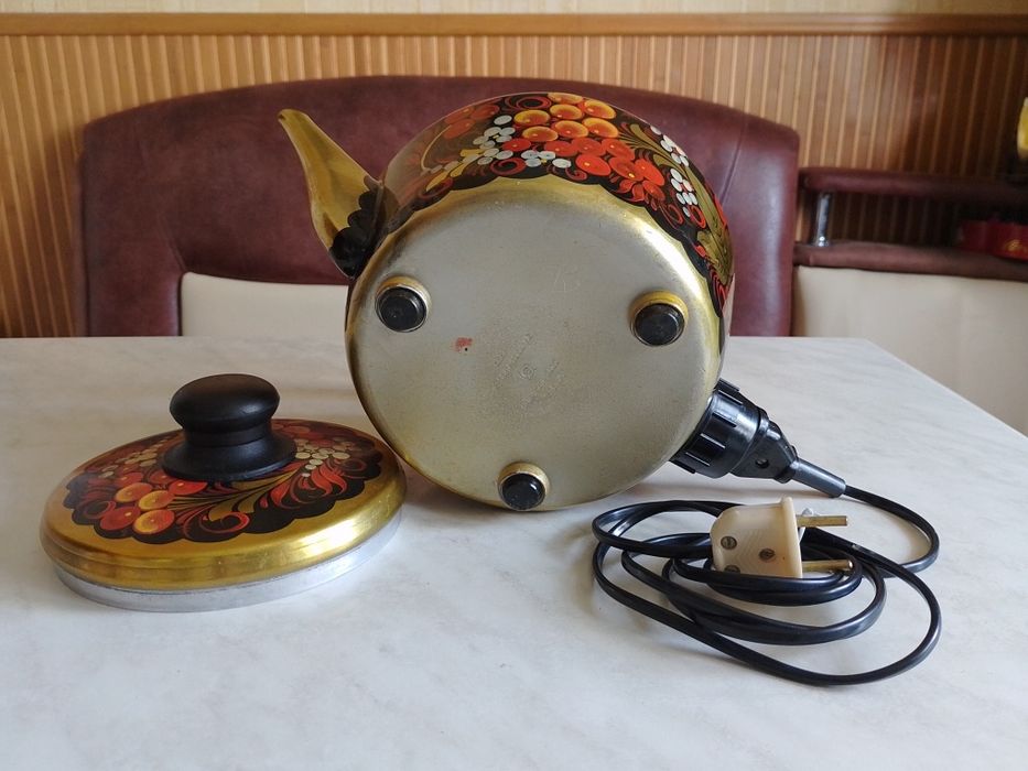 Элчайник б/у расписной из ссср 3л