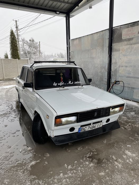 В продажі Ваз 2105