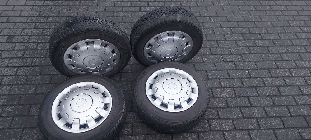 Sprzedam opony z felgami