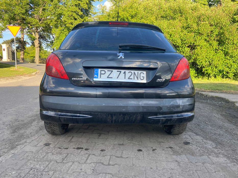 Peugot 207 1.4.2006r.