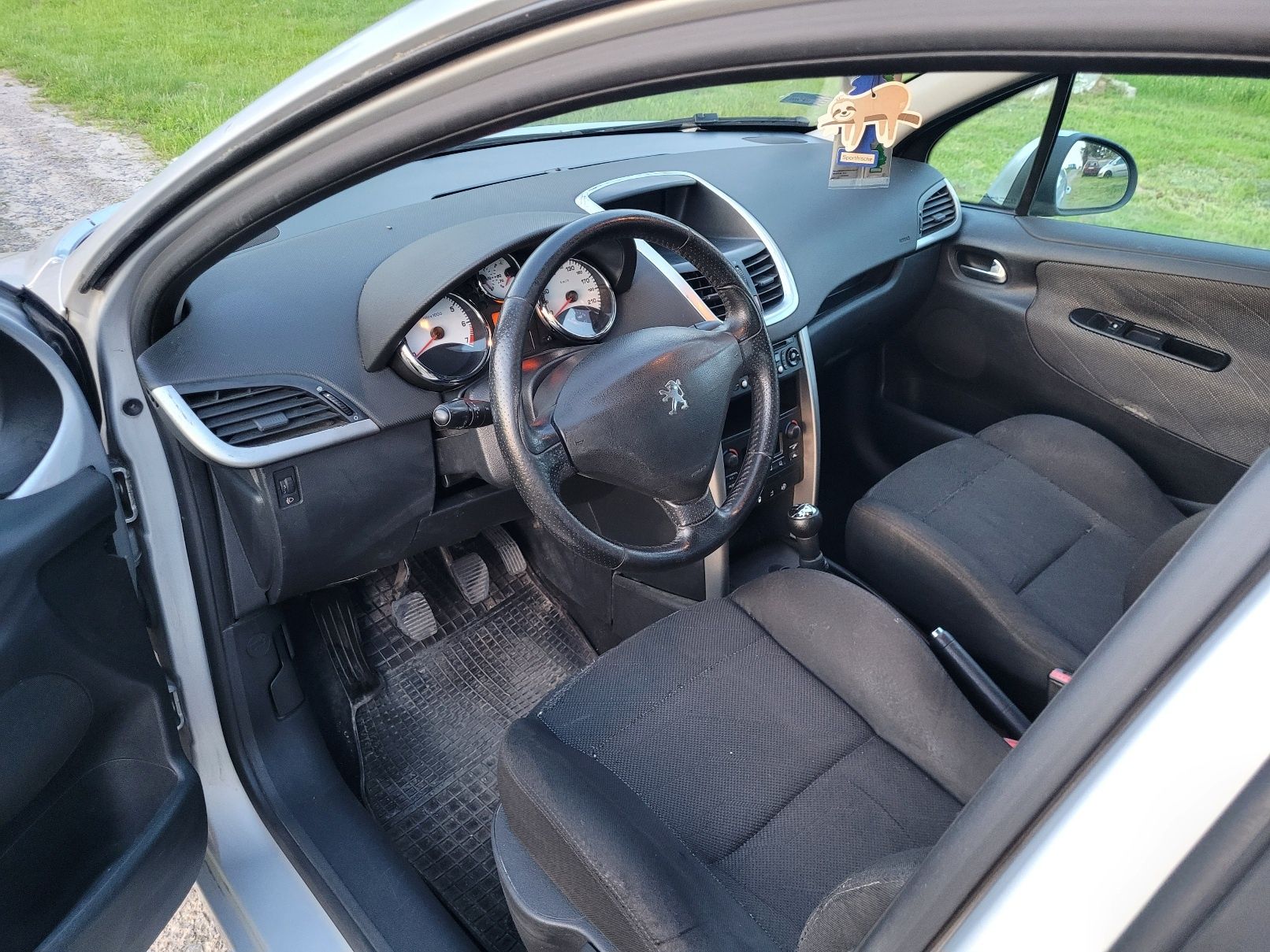 Peugeot 207 1.6 benzyna 2008R * klima * PT do 2026r TaniooOO