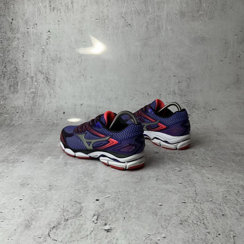 Buty Mizuno Wave Ultima 8  Size: 38 24 cm