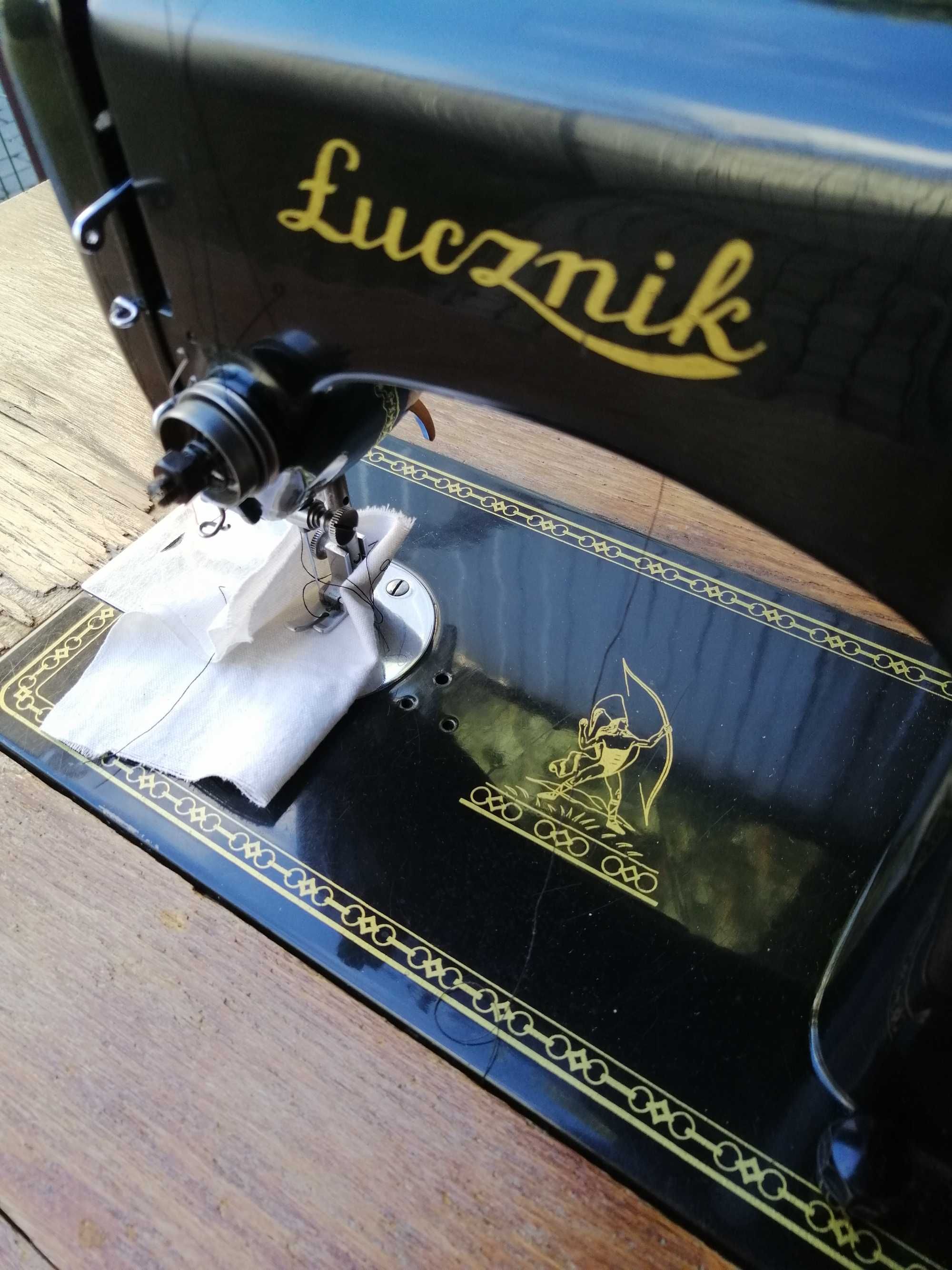 Maszyna do szycia Łucznik, PRL